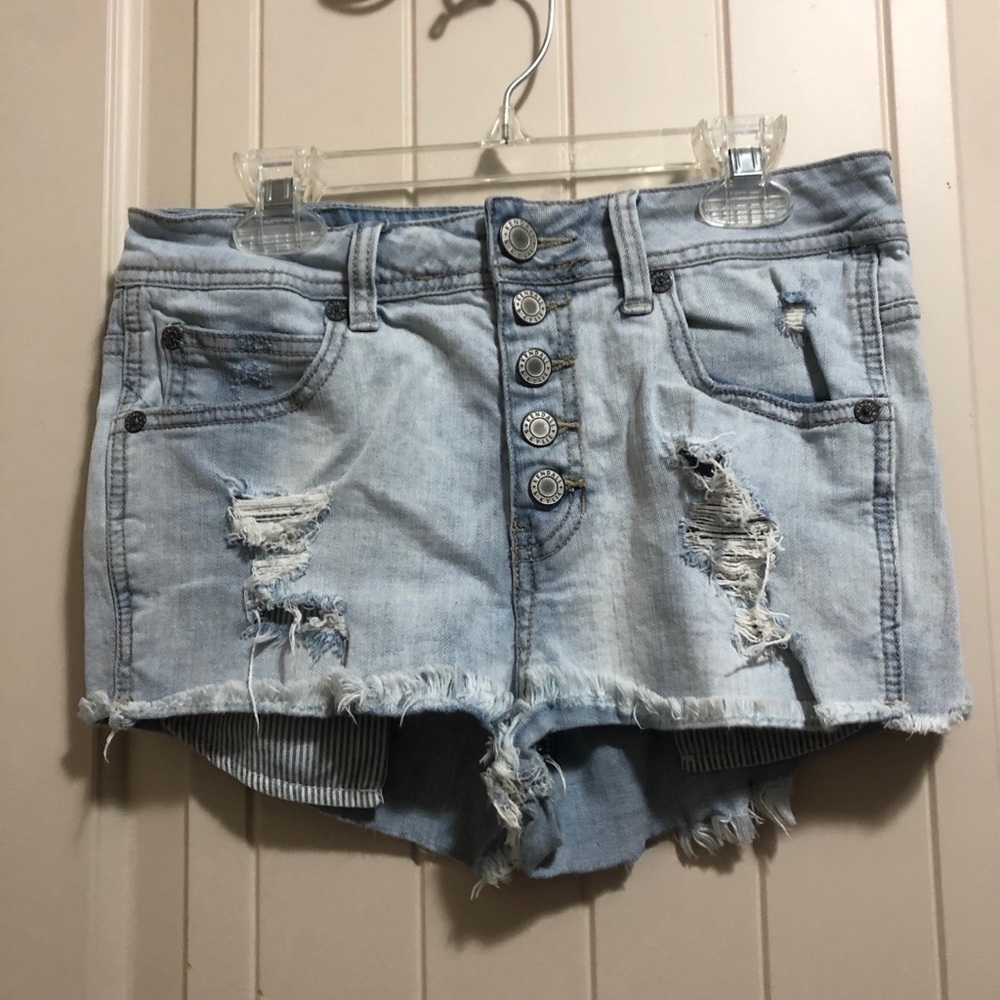 Kendall and Kylie Mid waist Shorts
